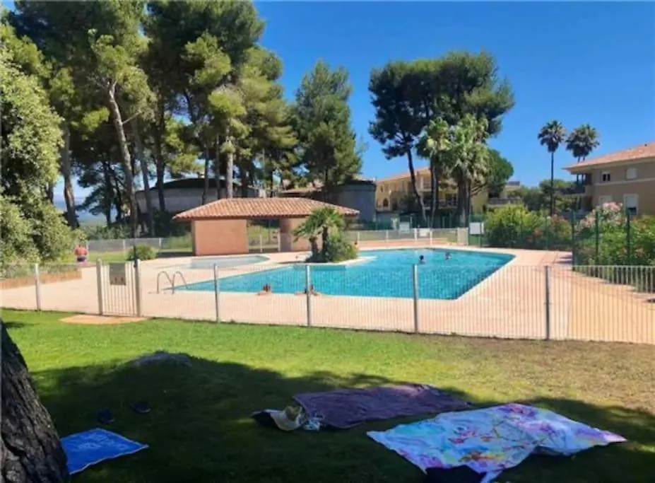 Apartment Coin De Paradis, Piscine, Parking, Terrasse Biot