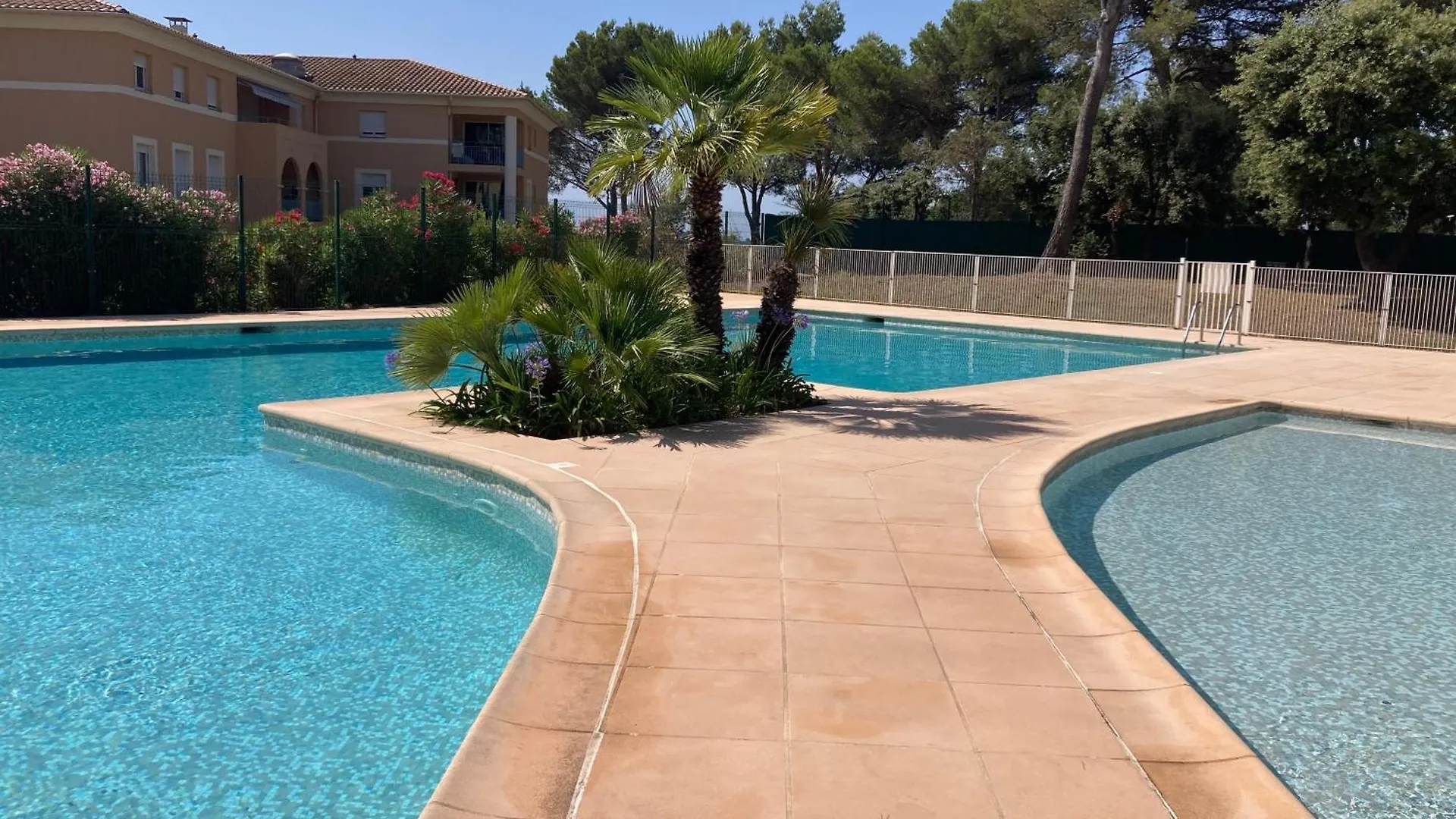 Apartment Coin De Paradis, Piscine, Parking, Terrasse Biot