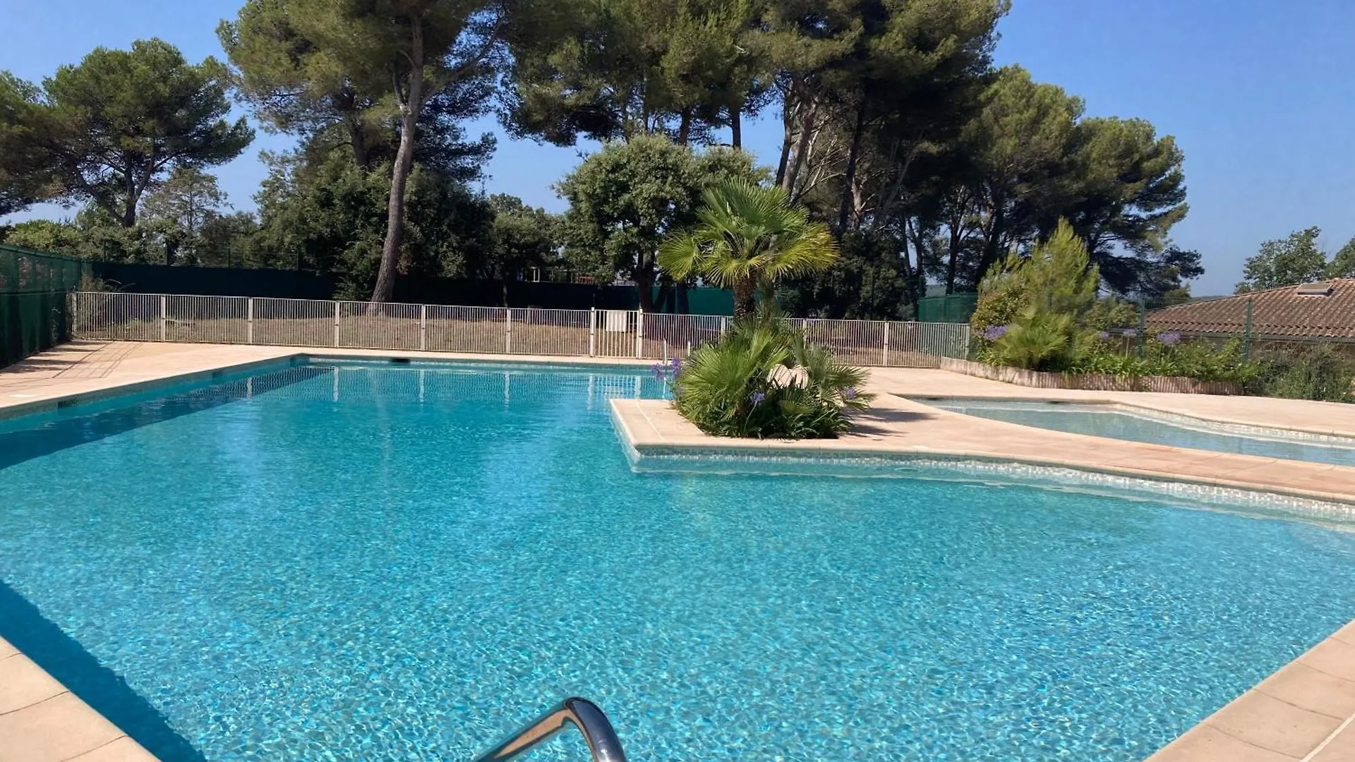 Coin De Paradis, Piscine, Parking, Terrasse Biot